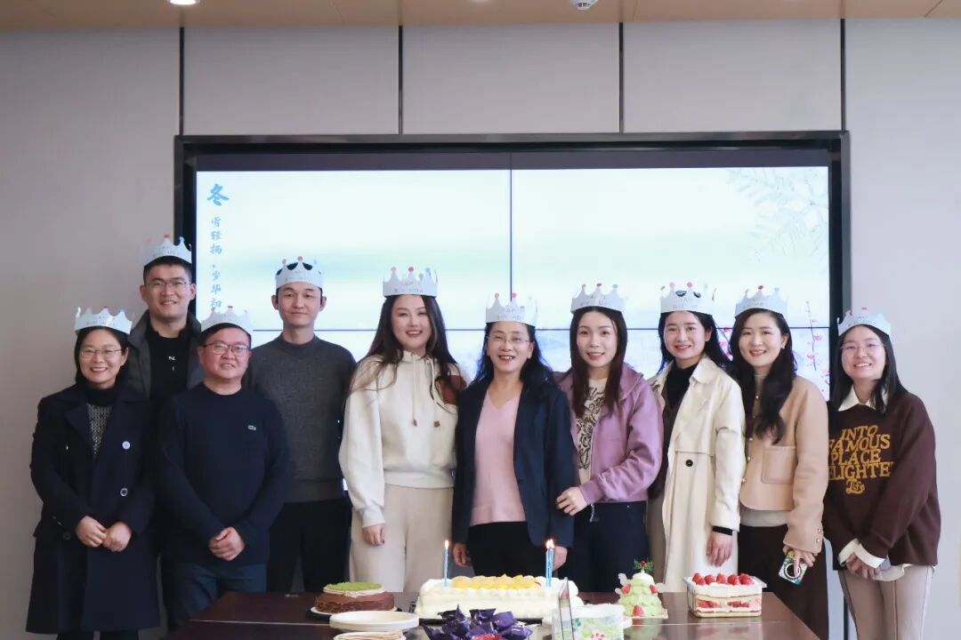 1767925049592041 undefined