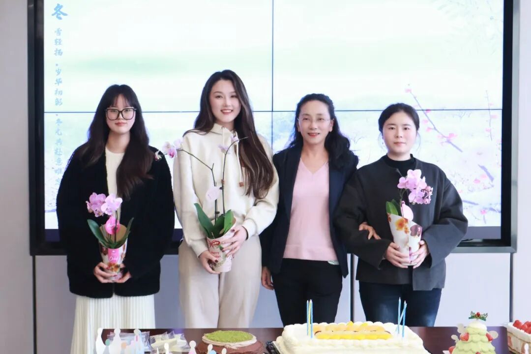 1767924990950514 undefined